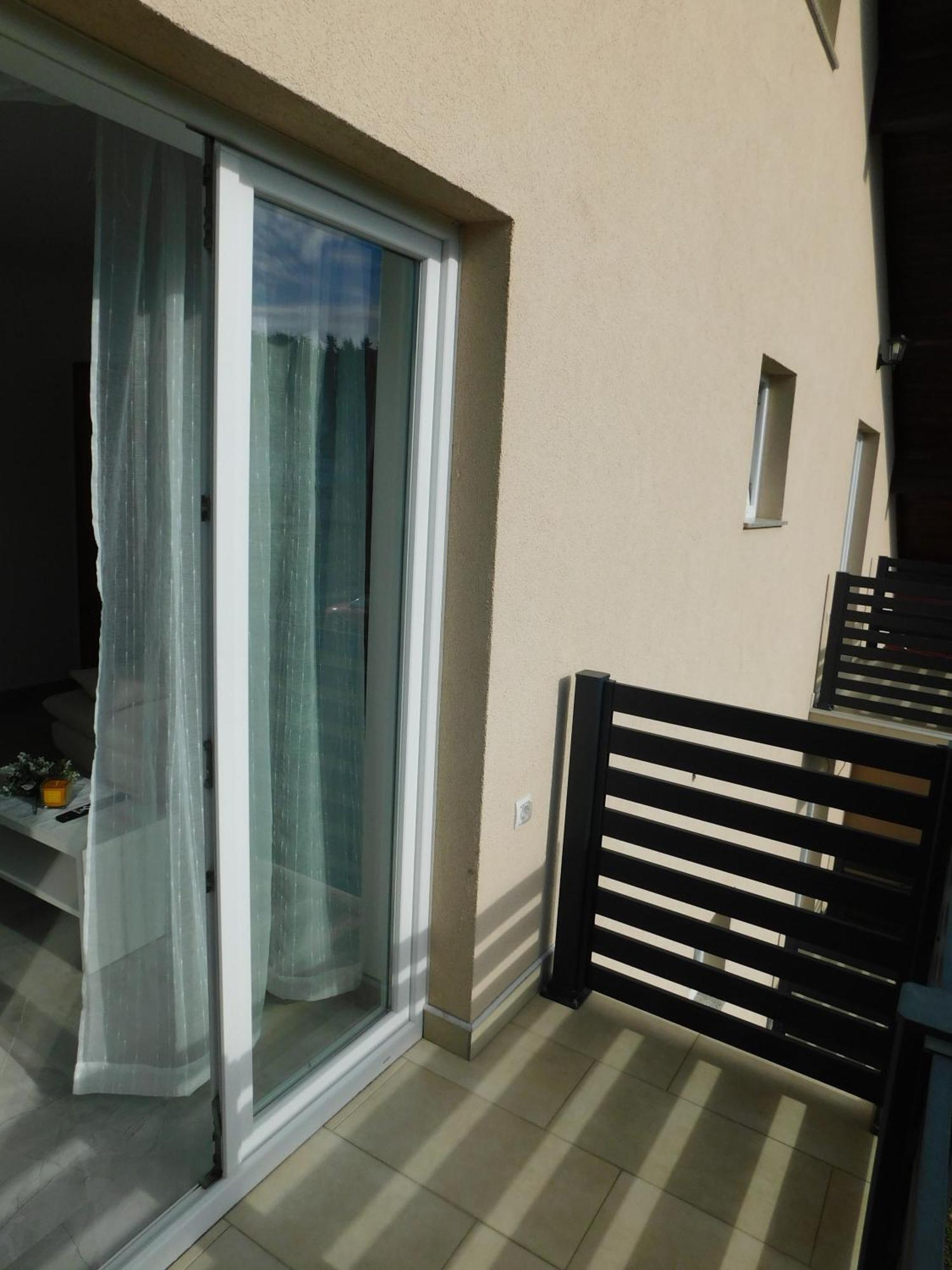 Apartman Nativis Otocac Exterior photo