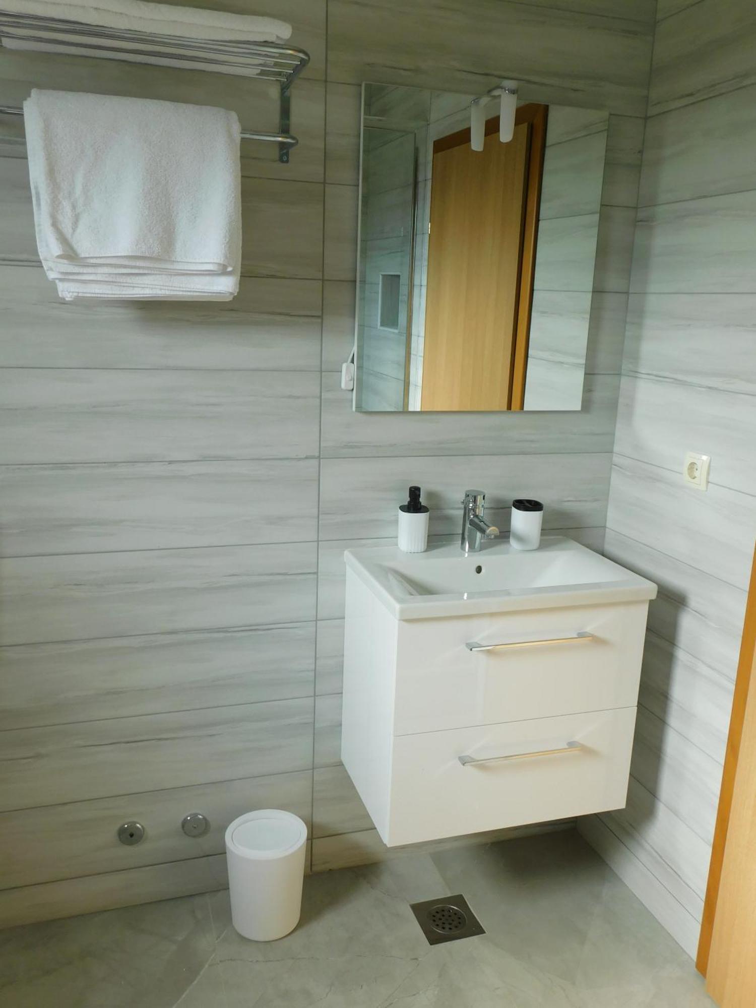 Apartman Nativis Otocac Exterior photo
